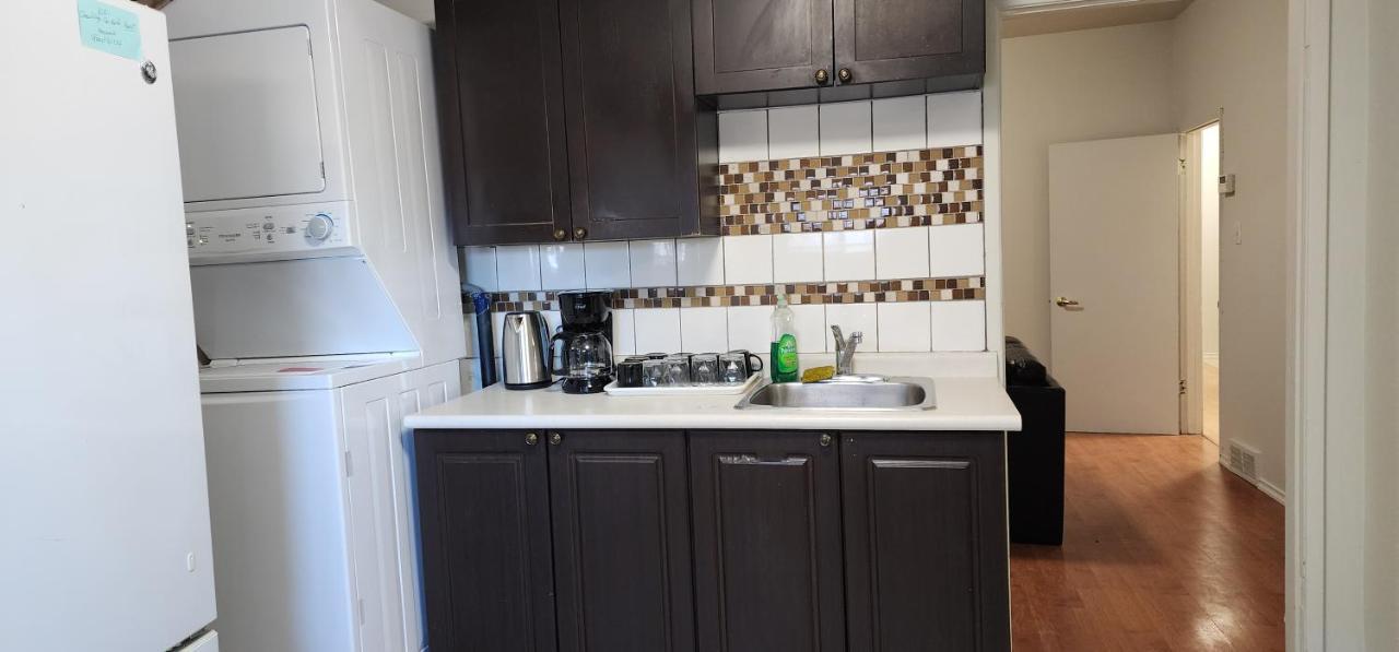 Chesskings Guest House - Unit 1 Winnipeg Bagian luar foto